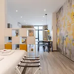 Apartment Lemon Tree